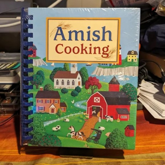 Amish Cooking Classics: Time-Honored Recipes for the Modern Kitchen - Picture 1 of 2